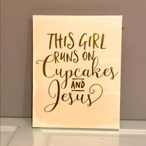 ✨🧁Blush and Gold Cupcakes and Jesus Canvas🧁✨